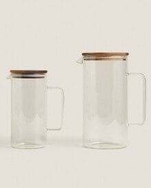 Jugs, decanters and decanters