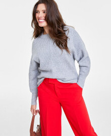 Women's sweaters and cardigans