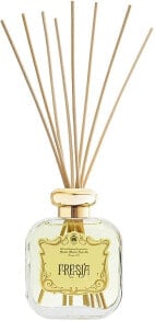 Aromatic diffusers and candles