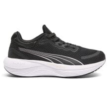 Women's running shoes and sneakers