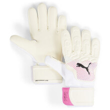 Goalkeeper gloves for football