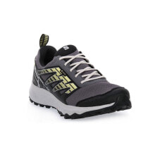 Men's sports shoes for trekking