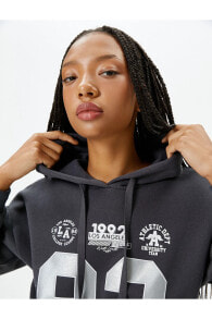 Women's hoodies and sweatshirts