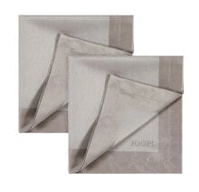 Tablecloths and napkins