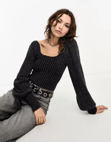 Women's sweaters and cardigans