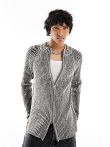 Men's sweaters and cardigans