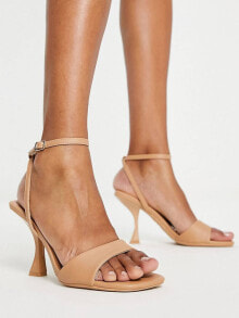 Женские босоножки new Look heeled sandal in camel