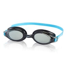 Swimming goggles