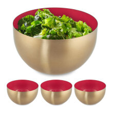 Dishes and salad bowls for serving