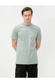 Men's T-shirts