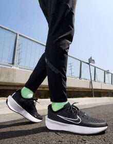 Купить мужские кроссовки и кеды Nike Running: Nike Running Interact trainers in black and red