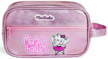 Cosmetic bags and beauty cases