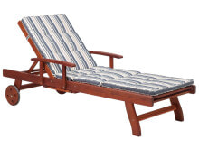 Sun beds and deck chairs