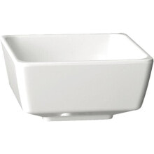 Dishes and salad bowls for serving