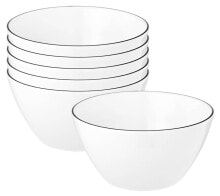 Dishes and salad bowls for serving