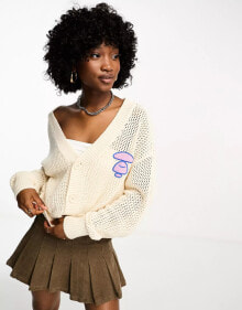 Women's sweaters and cardigans