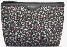 Women's cosmetic bags and beauty cases