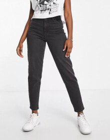 Levi's – Mom-Jeans in verwaschenem Schwarz mit hoher Taille