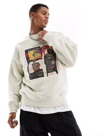 Cotton On – Lässiges Sweatshirt in Ecru mit Basquiat-Kunstprint