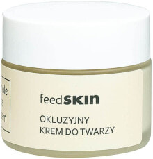 Moisturizing and nourishing the skin of the face