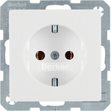 Cables and wires for construction berker Hager 47436089 - Type F - White - Duroplast - Plastic - 250 V - 16 A - 50 - 60