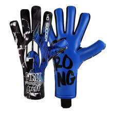 Goalkeeper gloves for football