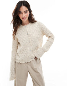 Women's sweaters and cardigans