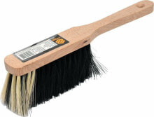 Brooms, scoops and floor brushes