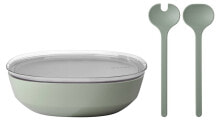 Dishes and salad bowls for serving