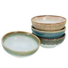 Dishes and salad bowls for serving