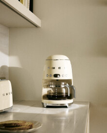 Smeg programmable drip coffee machine