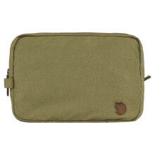 Women's cosmetic bags and beauty cases