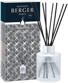 Aromatic diffusers and candles