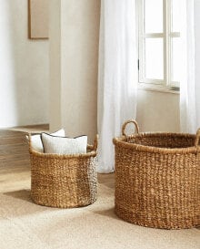 Large seagrass basket with handles