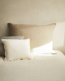 Decorative pillows