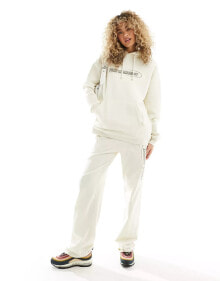 Women's hoodies and sweatshirts