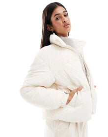 Women's outerwear