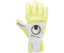 Goalkeeper gloves for football