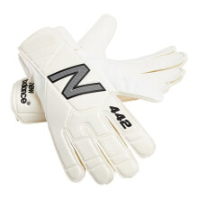 Goalkeeper gloves for football