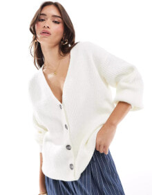 Women's sweaters and cardigans