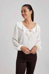 Women's blouses and blouses