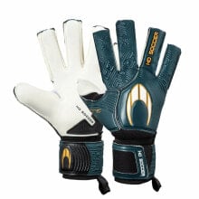 Goalkeeper gloves for football