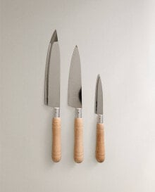 Set of knives with wooden handles