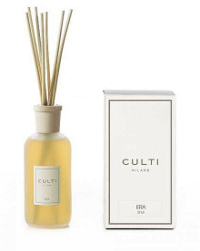 Aromatic diffusers and candles