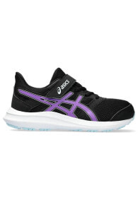 Women's running shoes and sneakers