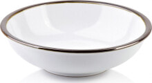 Dishes and salad bowls for serving