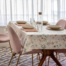 Tablecloths and napkins