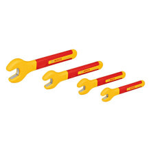 Universal wrenches