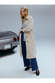 Women's raincoats and trench coats