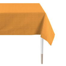 Tablecloths and napkins